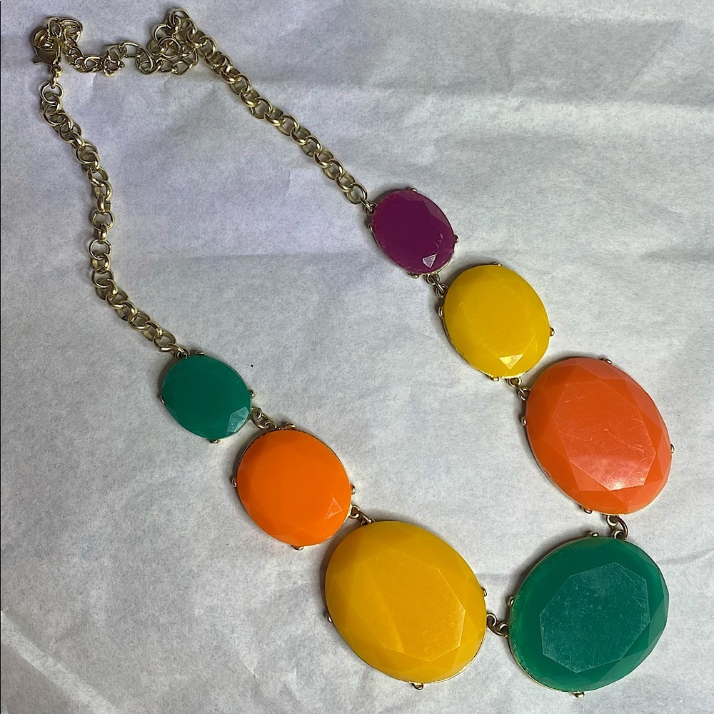 Chunky statement necklace